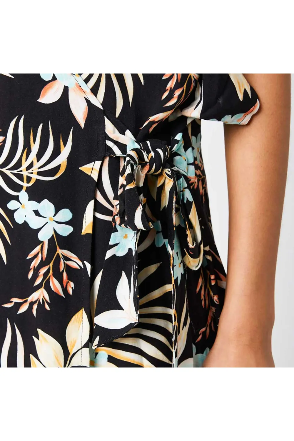 Rip Curl Sun Dance Kimono Black White - Image 4