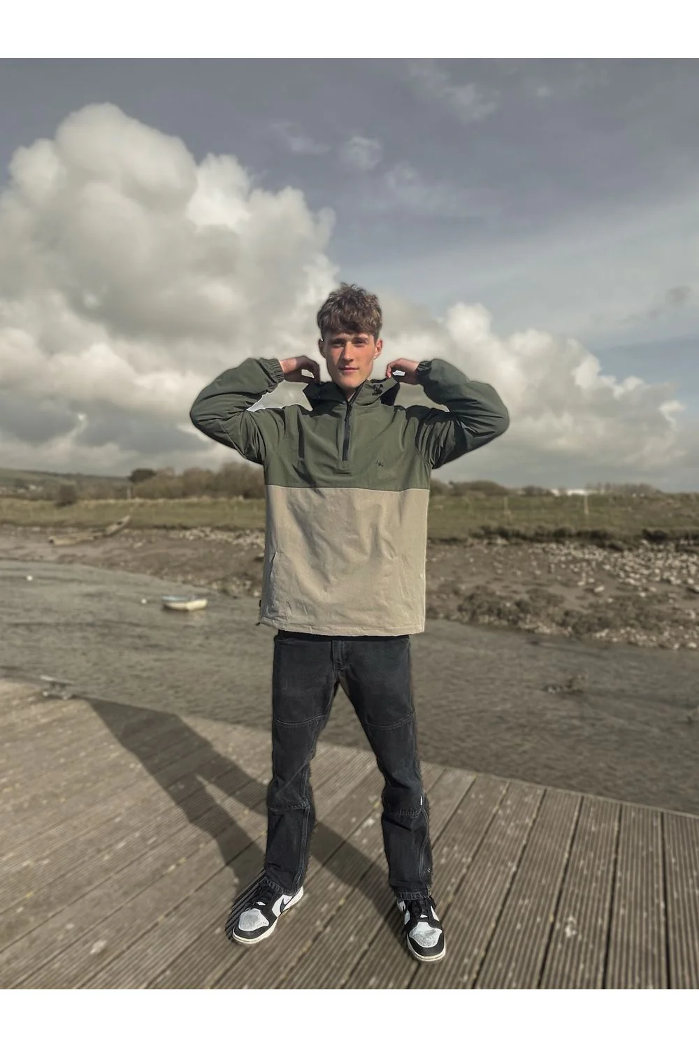 Tiki Barn Jacket In Olive Green & Stone - Image 6