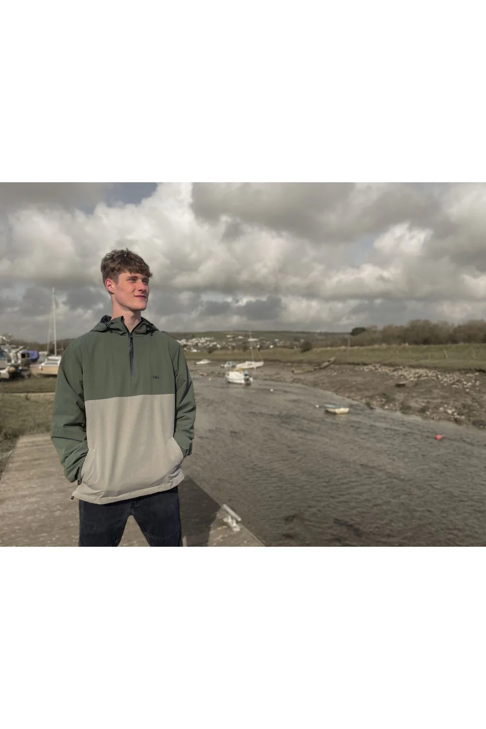 Tiki Barn Jacket In Olive Green & Stone - Image 8